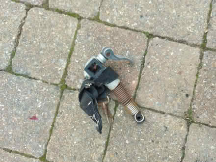 Photo of free Croozer bike trailer - needs some work (Cutteslowe OX2) #2