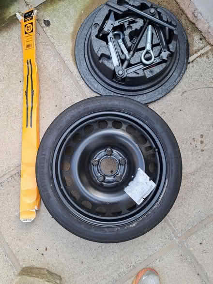 Photo of free Spare tyre & wipers Renault Trafic (LS29 Burley in Wharfedale) #1