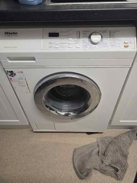 Photo of free Washing machine (Aldershot) #1