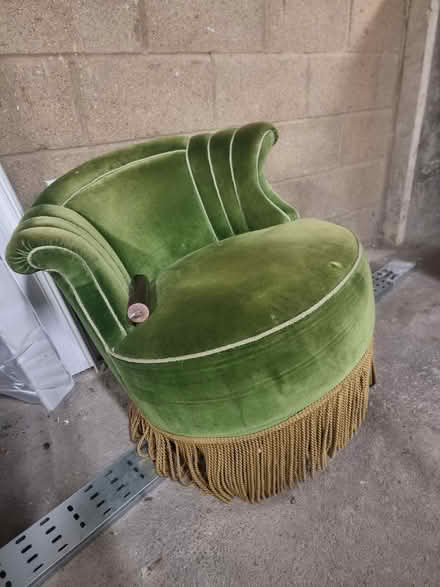 Photo of free Green velvet chair (Freeland, Oxfordshire OX29) #1