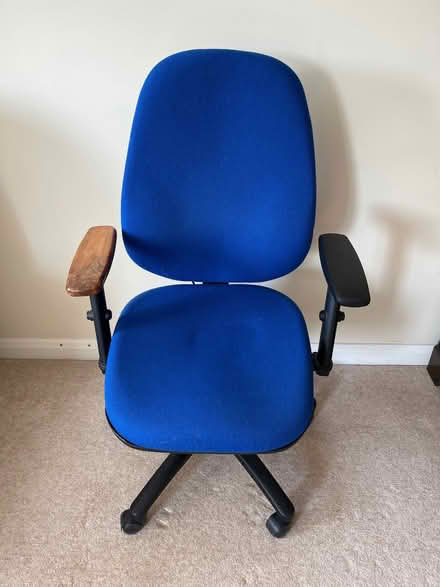 Photo of free Adjustable office chair with arms (Central Skipton) #1