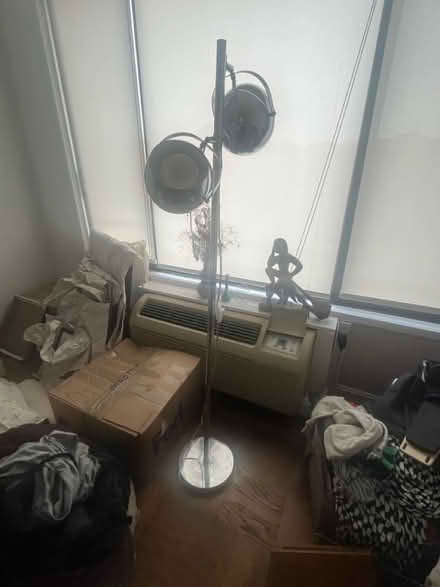 Photo of free Plant Light 💡 (Woodley Park) #1