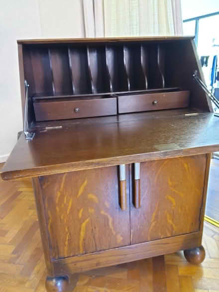 Photo of free Oak bureau - circa 1930's (Alton ST10) #1
