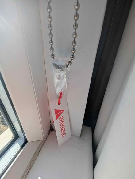 Photo of free 123cm blackout blind with 90cm drop (Blackhorse Road, E17) #4