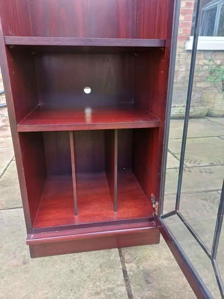 Photo of free Mahogany Veneer HiFi Cabinet With Storage for Vinyls (CT7) #4