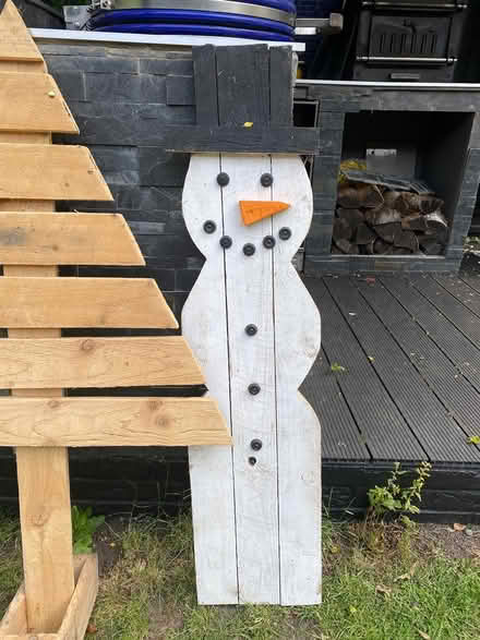 Photo of free Wooden Christmas Tree Decorations (Horndon SS17) #3