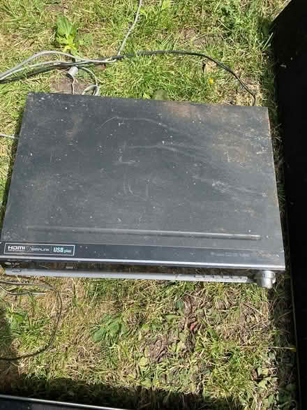 Photo of free LG DVD Player and surround sound (Horndon SS17) #4