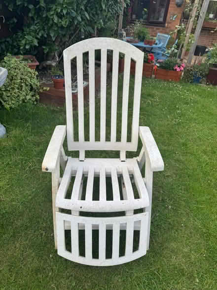 Photo of free garden recliner chair/lounger (Hempstead) #1