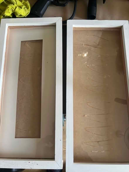 Photo of free 2 photo frames (BR1) #1