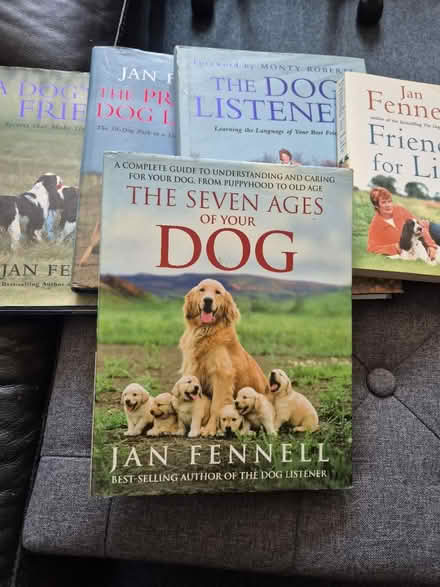 Photo of free Jan Fennell dog training books (Westcliff SS0) #2