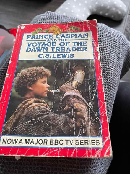 Photo of free Narnia novel (Thringstone LE67) #1