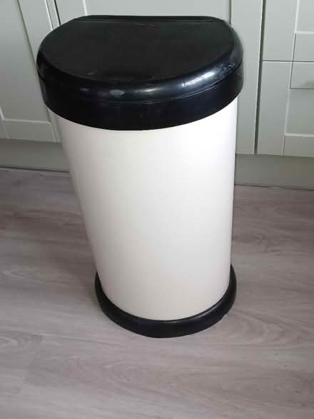 Photo of free Kitchen Bin (Fareham PO16) #2