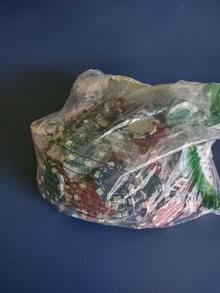 Photo of free 8 lb bag assorted color poker chips #1