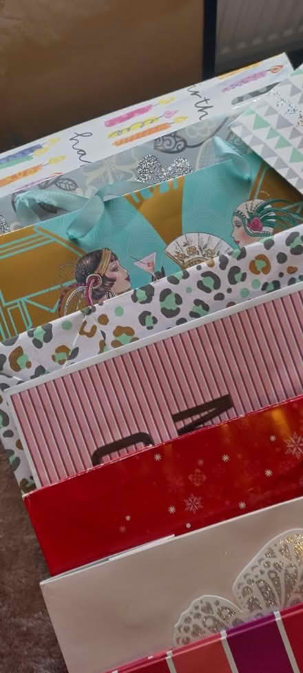 Photo of free Bundle of gift bags & boxes (NG10) #2