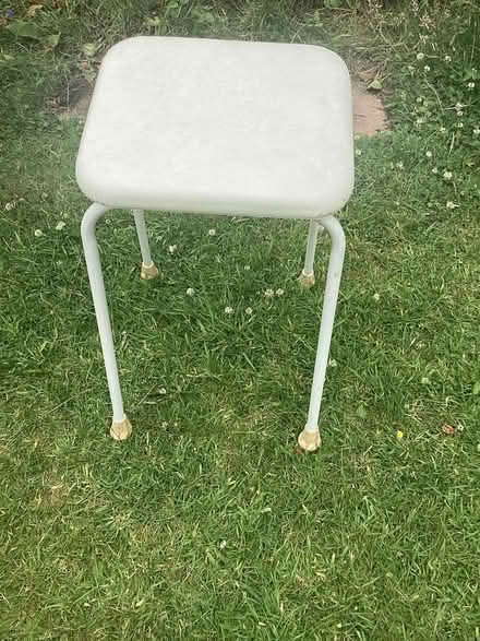 Photo of free Perching stool (EX3) #1