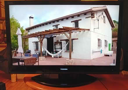 Photo of free Toshiba 42 inch TV with Remote (Waterloo L22) #2