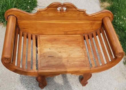 Photo of free Carved Bench (Front Royal) #1