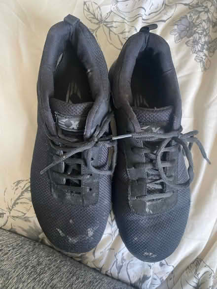 Photo of free Men’s size 7 black trainers (Herne Hill, SE24) #1