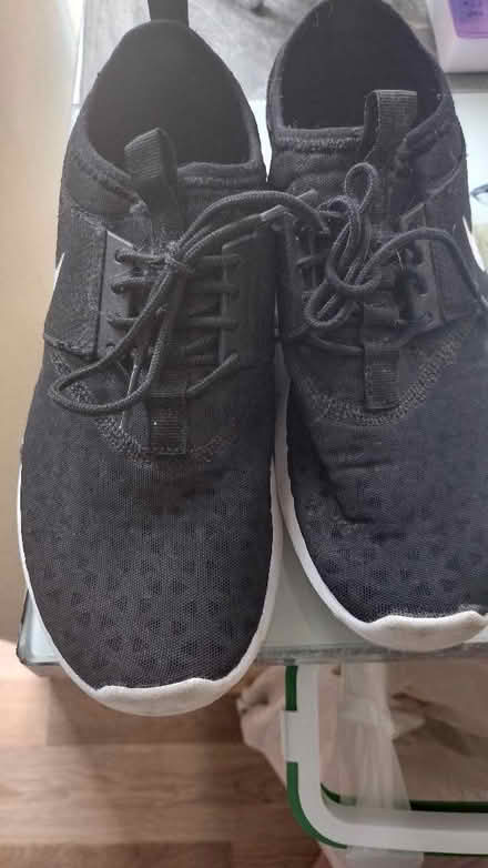 Photo of free Ladies trainers (Calow S44) #1