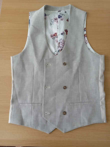 Photo of free Waistcoat (Ha8) #1