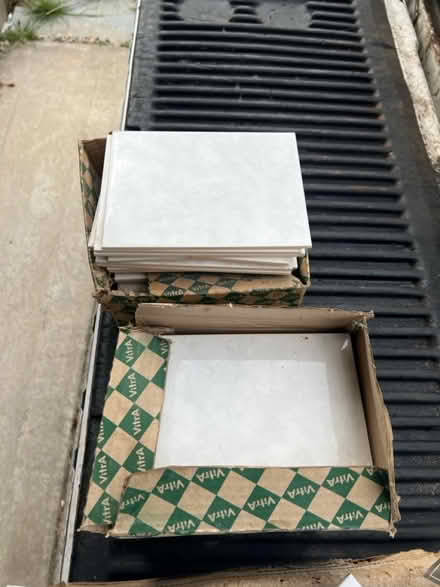 Photo of free assorted tile (Aurora) #3