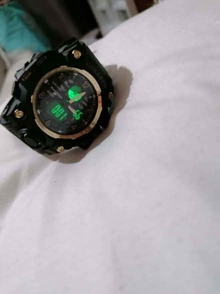 Photo of free Watch (Fleetwood FY7) #2