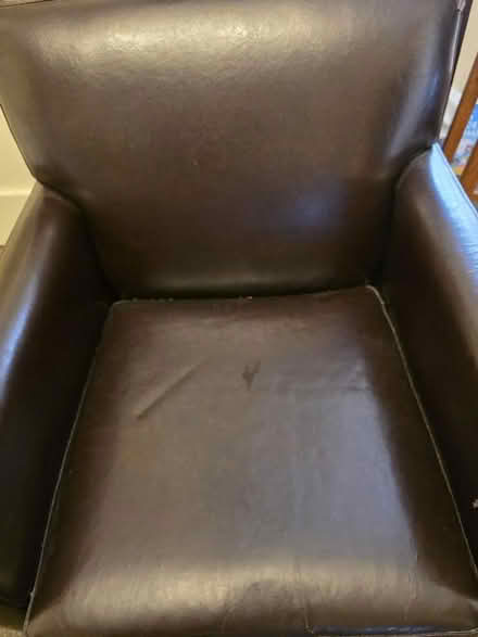Photo of free 2x lounge chairs coffee/chocolate brown (Georgeham EX33) #1