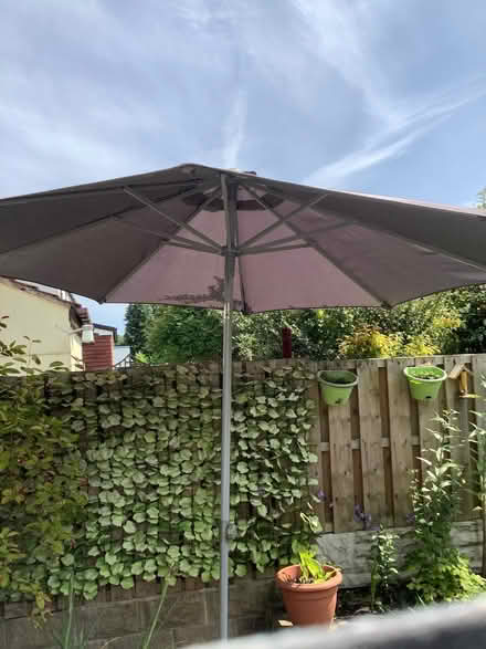 Photo of free Graden parasol (Norton Lees S8) #1