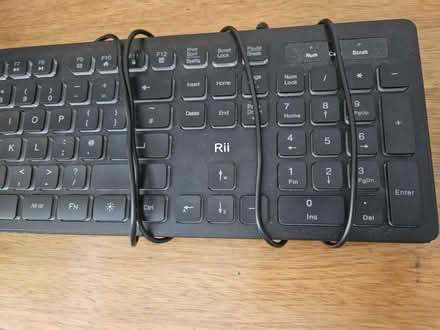 Photo of free Working light up keyboard (Kingswood BS15) #3