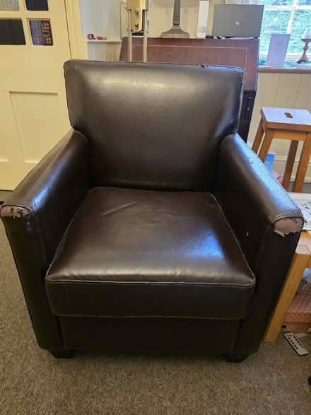 Photo of free 2x lounge chairs coffee/chocolate brown (Georgeham EX33) #3
