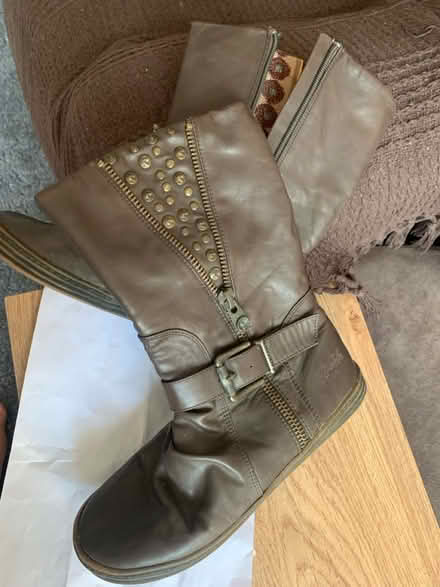 Photo of free Boot (Oakwood LS8) #2
