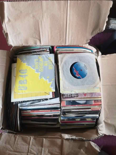 Photo of free Vinyl Records (Kiveton Park, S26) #1