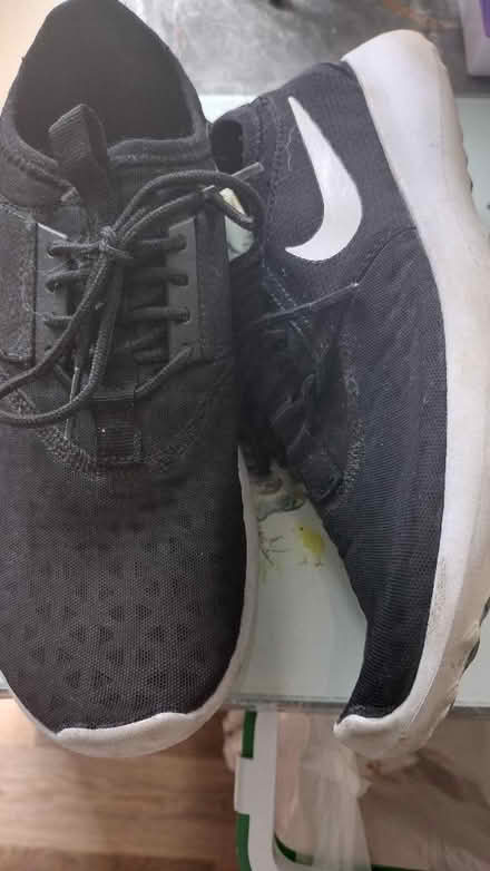 Photo of free Ladies trainers (Calow S44) #2