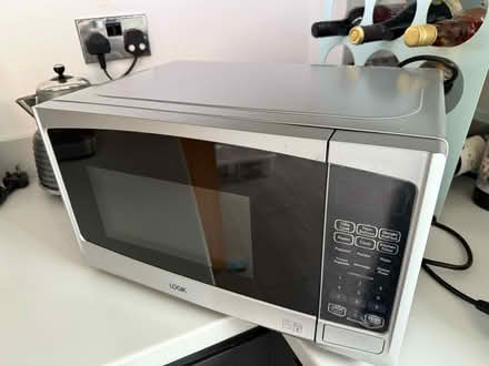 Photo of free Logik Microwave (Caldy Valley CH3) #1