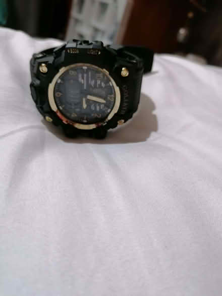 Photo of free Watch (Fleetwood FY7) #1