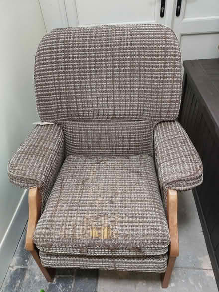 Photo of free Comfortable Reclining Chair (B67 5EH) #1