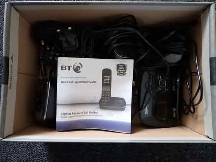 Photo of free BT8500 cordless answer phone system with 4 handsets. (Hollingdean BN1) #1