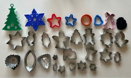 Photo of free Assorted cookie cutters and shapes (Bedford MK40) #1