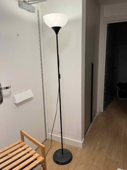 Photo of free Floor lamp (N19 4PQ) #1