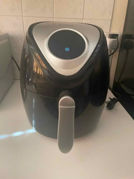 Photo of free Air fryer - Salter (LU7) #1