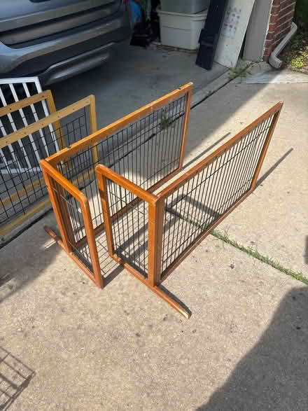 Photo of free Dog gates, crate , bowls (81st and 129th) #3