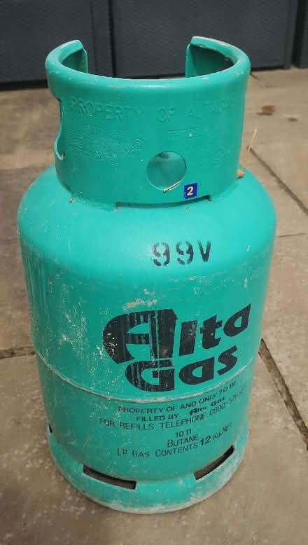 Photo of free Butane gas cylinder (Moreton CH46) #1