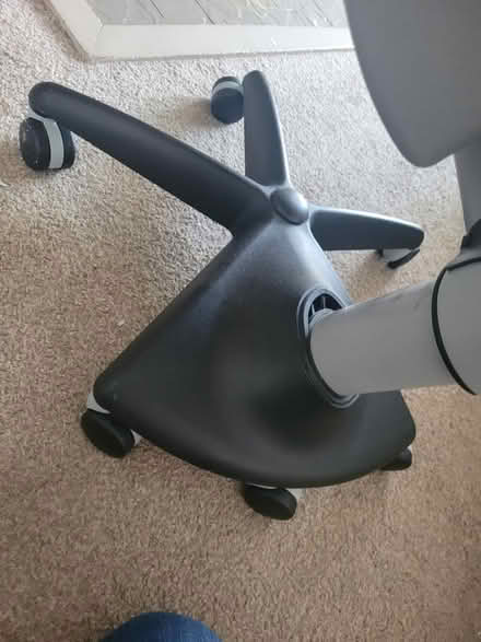 Photo of free PC chair (Harpenden batfor) #4