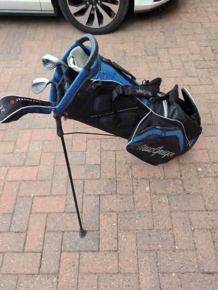 Photo of free Golf bag including a few clubs (Chestnut close Wr3) #3