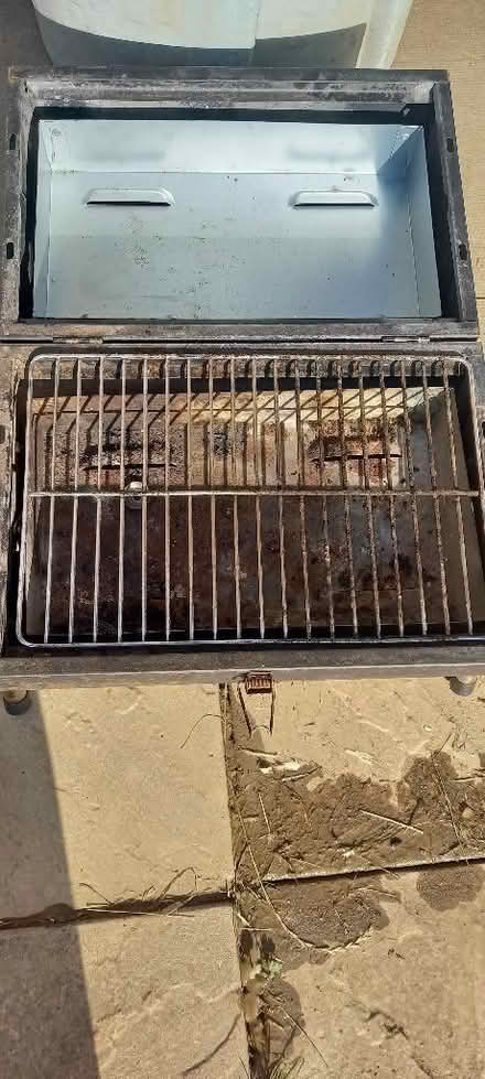 Photo of free Small bbq (Llandrindod LD1) #2