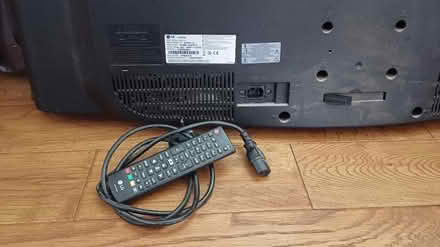 Photo of free 42" lg 42lf2500 tv (Brailsford DE6) #1