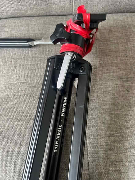 Photo of free Broken tripod (Gleedless (S12)) #2