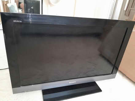 Photo of free Sony bravia 32" TV not a smart TV (Welwyn Garden city AL7) #1