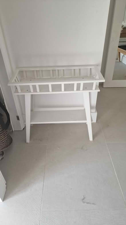 Photo of free Ikea plant stand in white (Epsom KT17) #1