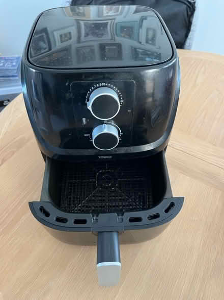 Photo of free Air fryer won’t turn on (Stevenage SG2) #1